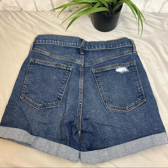 Gap Sexy Boyfriend Denim Distressed Shorts 5” Size 27 - Picture 3 of 9